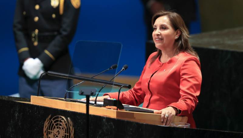 Präsidentin Dina Boluarte bittet um Erlaubnis, nach Deutschland, in den Vatikan und nach Italien reisen zu dürfen