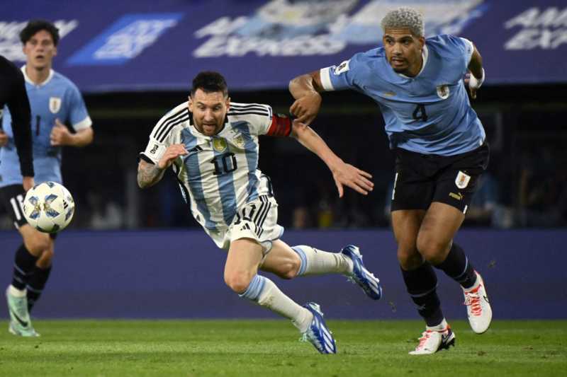 Argentina perdió 0-2 ante Uruguay en La Bombonera por las Eliminatorias  2026, FUTBOL-INTERNACIONAL