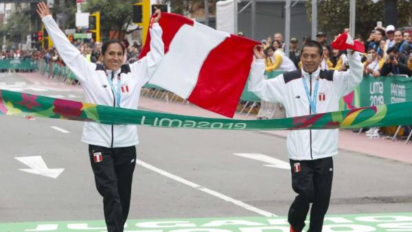 Cristhian Pacheco y Gladys listo para la maratón