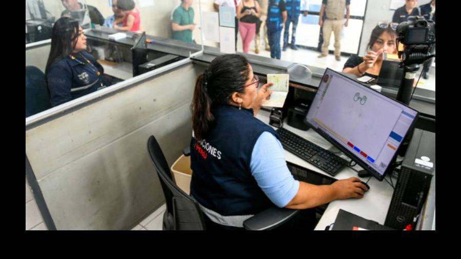 Migraciones registró aumento de ingresos de ciudadanos ecuatorianos