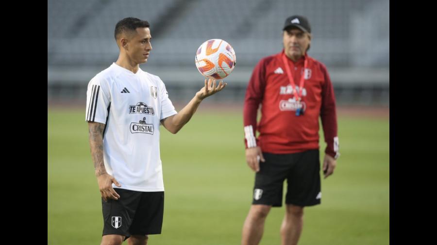 Yoshimar Yotun - Selección Peruana