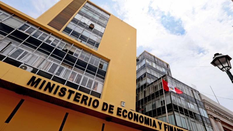 Economía peruana consolida su recuperación y va camino a crecer alrededor  de 4% el 2018 | TVPerú