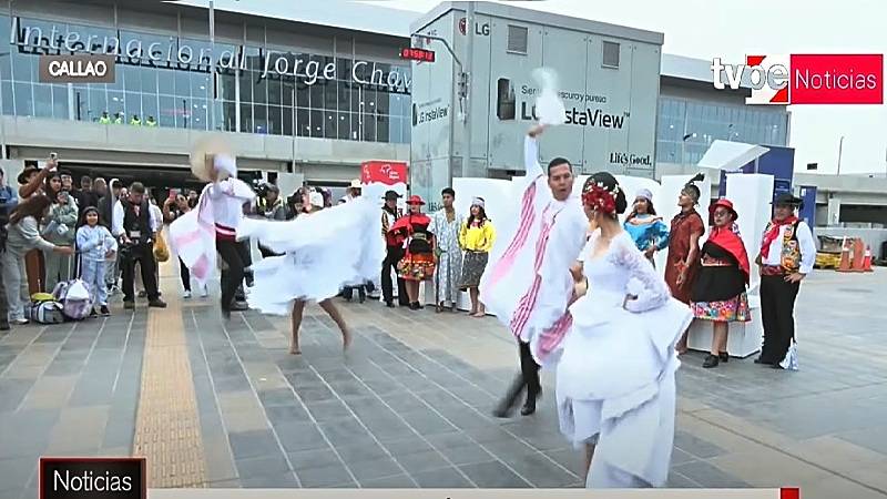 Aeropuerto Jorge chávez turistas fiestas patrias 2025 28 de julio