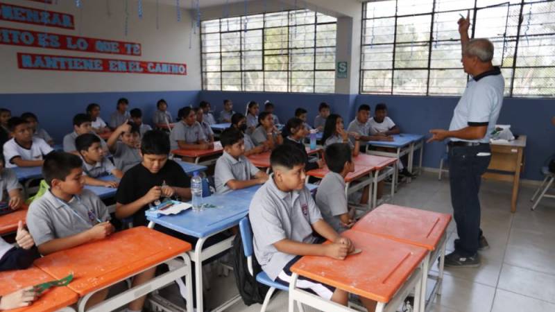 resguardo policial en colegios