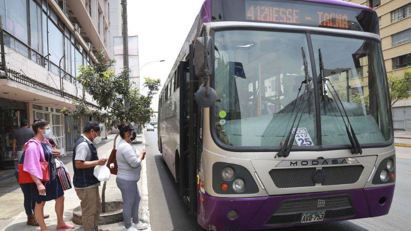 Anuncian instalación de cámaras en vehículos ante extorsión a transportistas