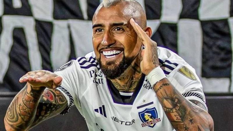 ARTURO VIDAL Y ALIANZA LIMA