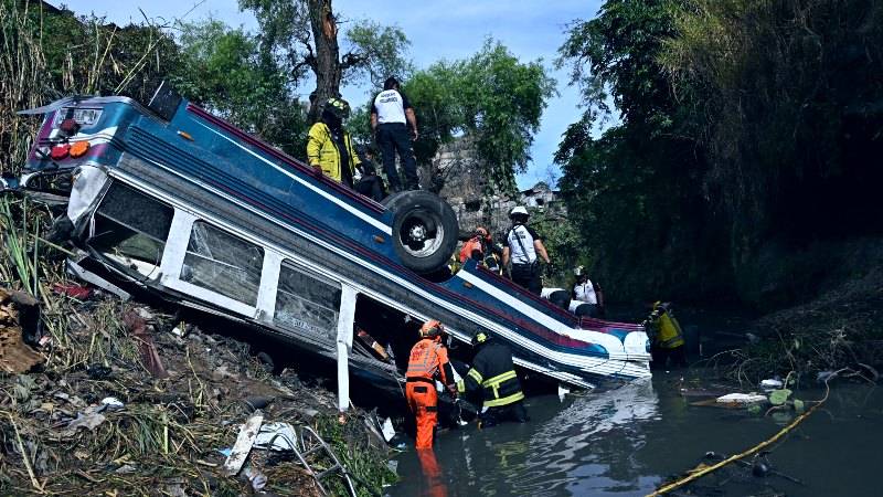 guatemala bus accidente 55 muertos cancillería perú