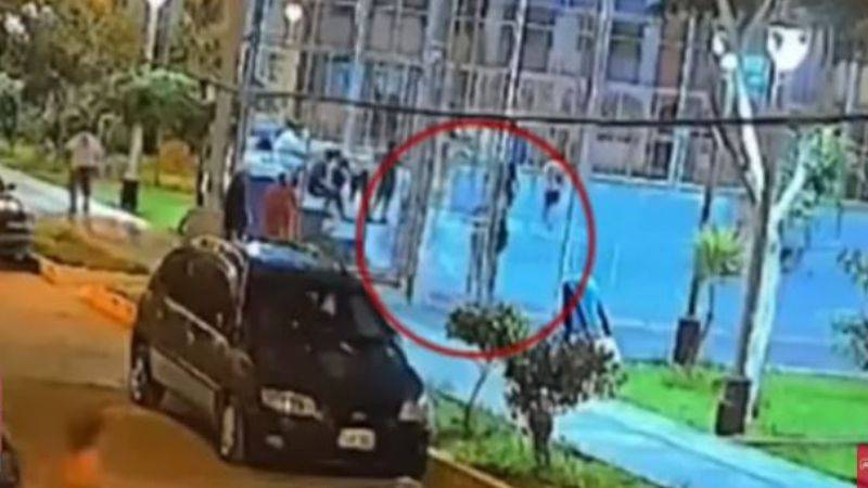 Cámaras de seguridad captan el ataque a balazos en Santa Anita