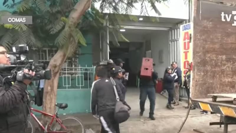 Policía interviene fiesta clandestina en Comas 
