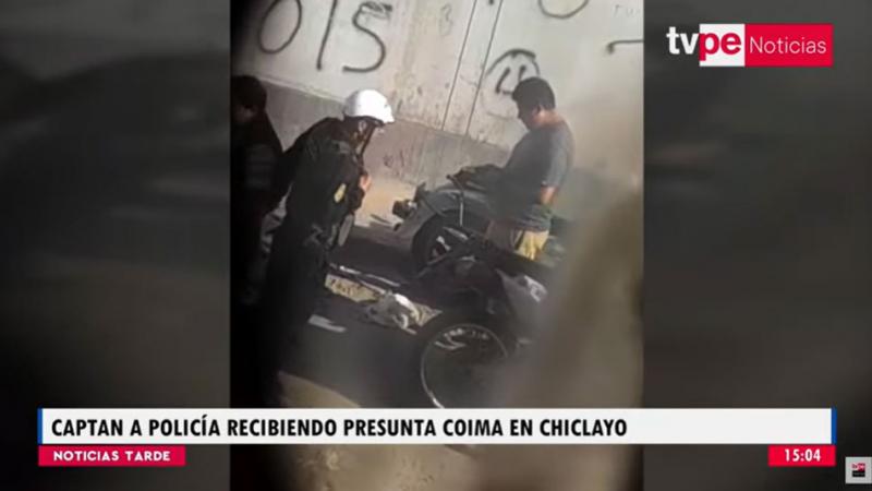 Lambayeque: captan a policía recibiendo presunta coima de dos transportistas 