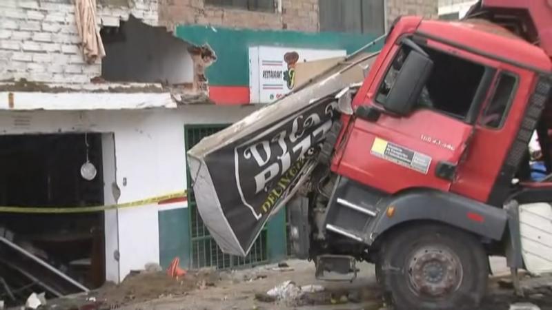 Chorrillos Accidente de tránsito Mujer Camión Despiste Ministerio de Transportes y Comunicaciones MTC Bomberos