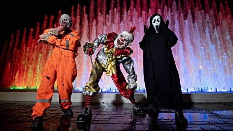 Circuito del Terror Volumen 3 en el Circuito Mágico del Agua: Zombies, Payasos asesinos, Asesinos de películas, demonios, fantasmas. ¡Revive tus pesadillas!
