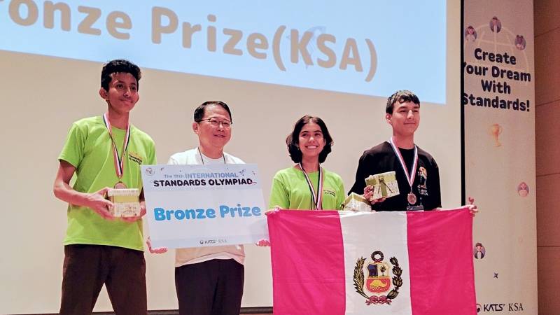 tecnología estudiantes peruanos olimpiadas corea del sur coar