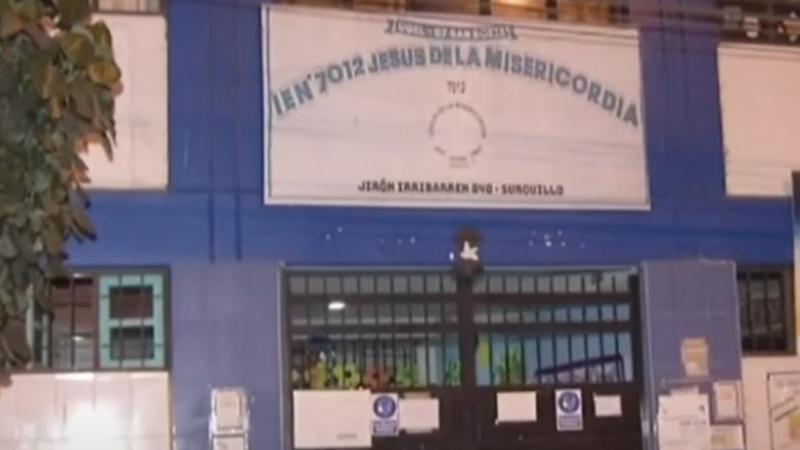 En colegio de Surquillo muere menor
