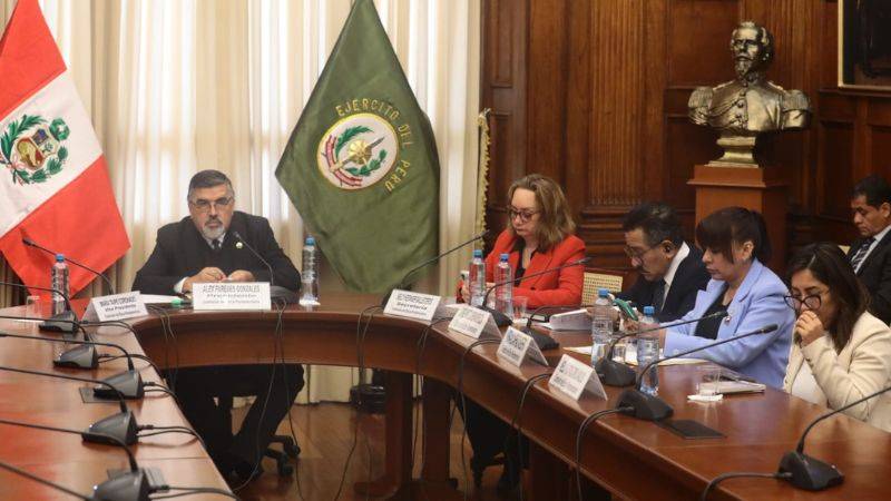Comisión de Ética resuelve denuncia contra congresistas por viaje a Venezuela