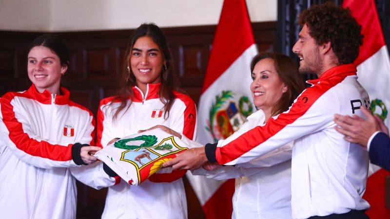 Dina Boluarte despidió a deportistas peruanos