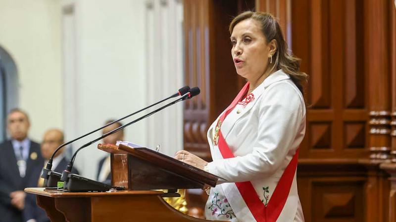 Presidenta Boluarte: "Esperamos pronto anunciar el incremento del Sueldo Mínimo Vital"
