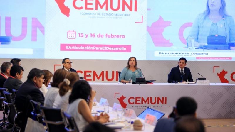 Dina Boluarte CEMUNI alcaldes alcaldesas Ejecutivo