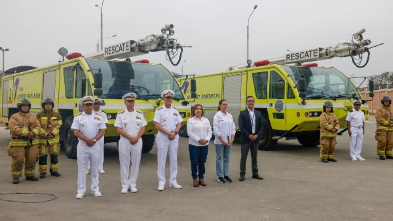 Dina Boluarte donación helicópteros vehículos contraincendios Marina de Guerra LAP