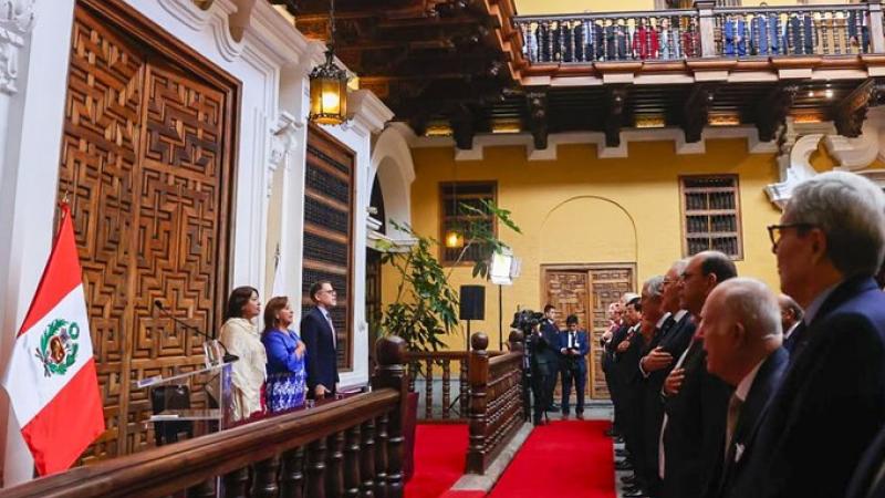 Dina Boluarte cancillería Ministerio de Relaciones Exteriores Jefa de Estado 