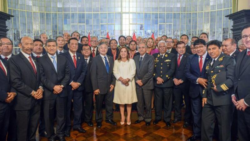 Dina Boluarte Abimael Guzmán Sendero Luminoso GEIN