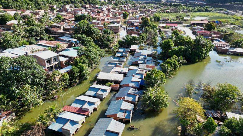 Bolivia pueblo inundado