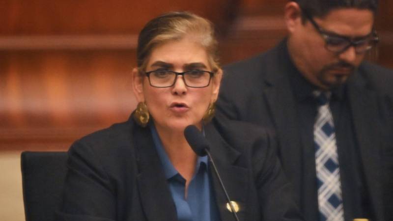 ministra de Ecuador