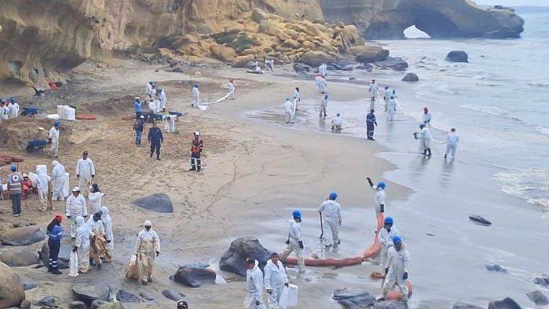 Fiscalía abre investigación preliminar contra Petroperú por presunta contaminación ambiental tras derrame de petróleo en playa Las Capullanas