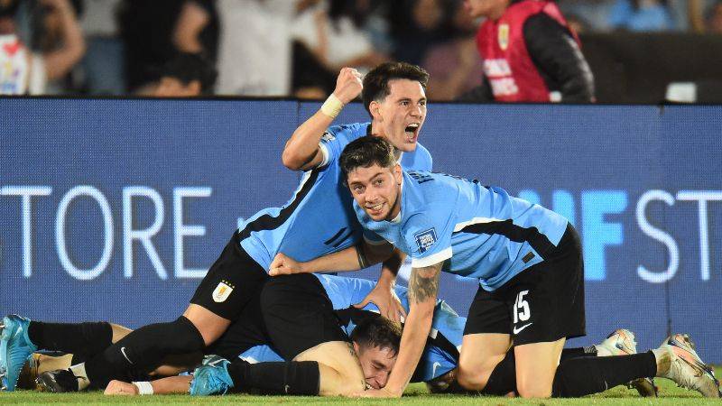 Gol de última hora, Uruguay regresa al segundo lugar de las Eliminatorias Sudamericanas