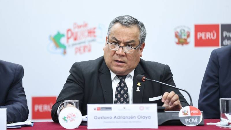 Gustavo Adrianzén pcm