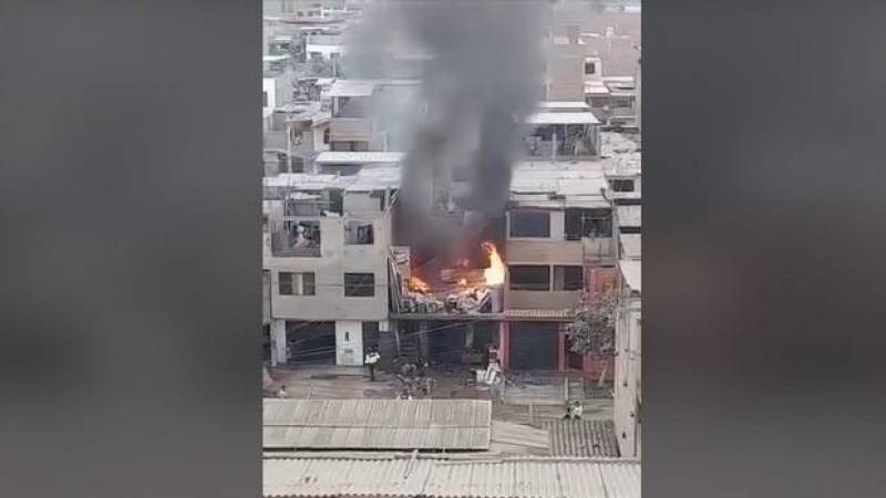 San Juan de Miraflores  incendio en vivienda