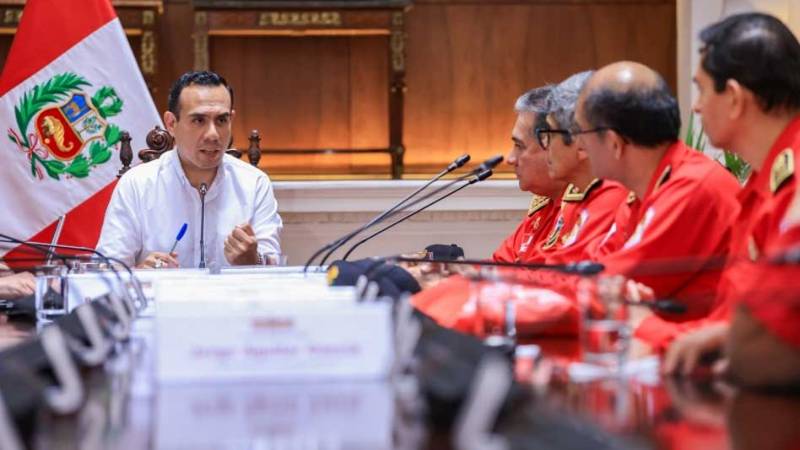 José Jerí y bomberos