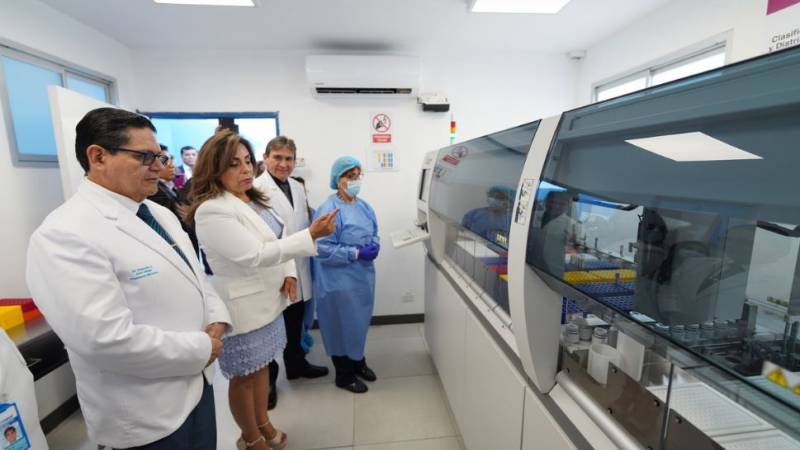 Laboratorio hospital Almenara