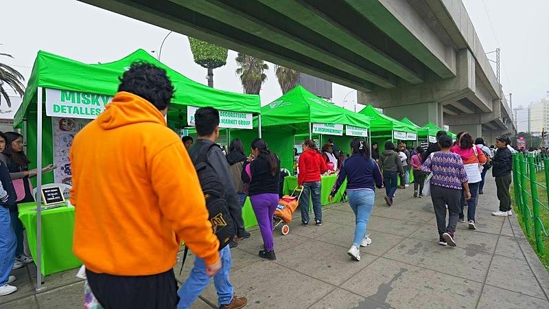 Línea 1 metro de lima angamos día de la madre Línea 1.