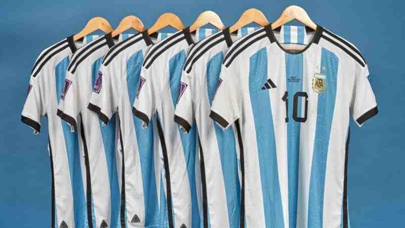 LIONEL MESSI  CAMISETAS