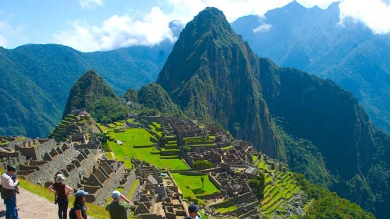 machu picchu mariposa