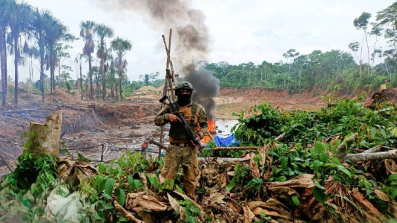 Destruyen bienes de minería ilegal