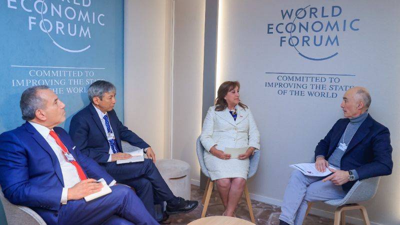 Ministro Arista en Davos destacó interés de líderes corporativos globales de transferir más proyectos de inversión al Perú