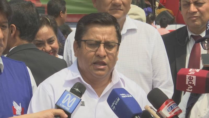 Ministro de Salud César Vásquez COVID-19 Variante Eris Ministerio de Salud Vacunatorio vacunas vacuna bivalente anemia
