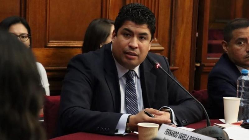 ministro_de_trabajo_no_descarta_incremento_de_sueldo_minimo