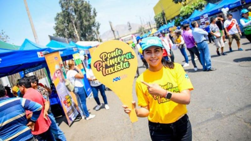 La “Feria del taxista” de la ATU llega a San Juan de Miraflores
