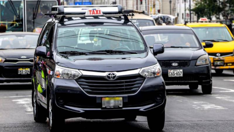 Taxistas independientes podrán pintar sus vehículos de amarillo hasta el 14 de junio de 2025