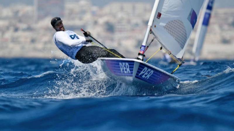 Stefano Peschiera gana medalla de bronce en vela