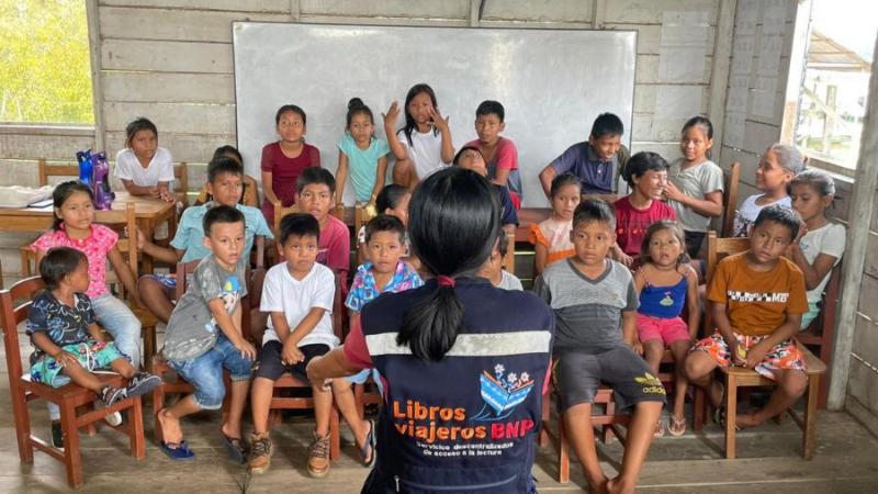 Libros Viajeros BNP: Campaña culmina con éxito en pueblos indígenas de Loreto