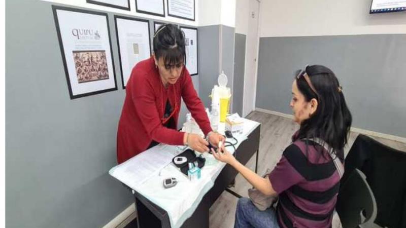 Peruanos residentes en Roma se beneficiaron con jornada de salud