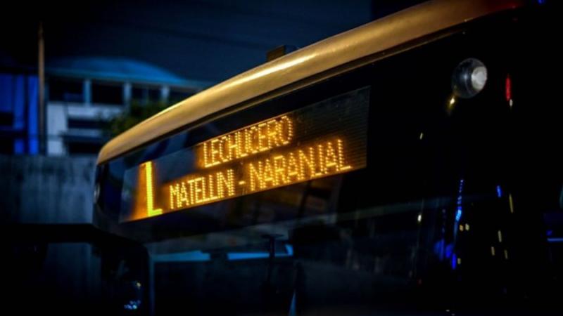 "Lechucero" del Metropolitano transporta a usuarios a altas horas de la noche