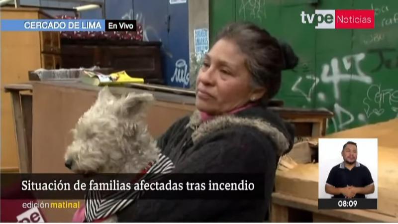 Vecina pide que adopten perritos tras incendio. 