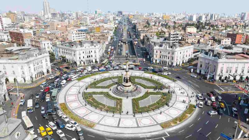 plaza dos de mayo