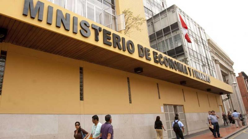 Ejecutivo Año fiscal  2024