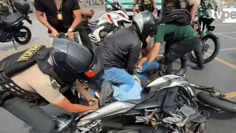 Detención de raqueteros
